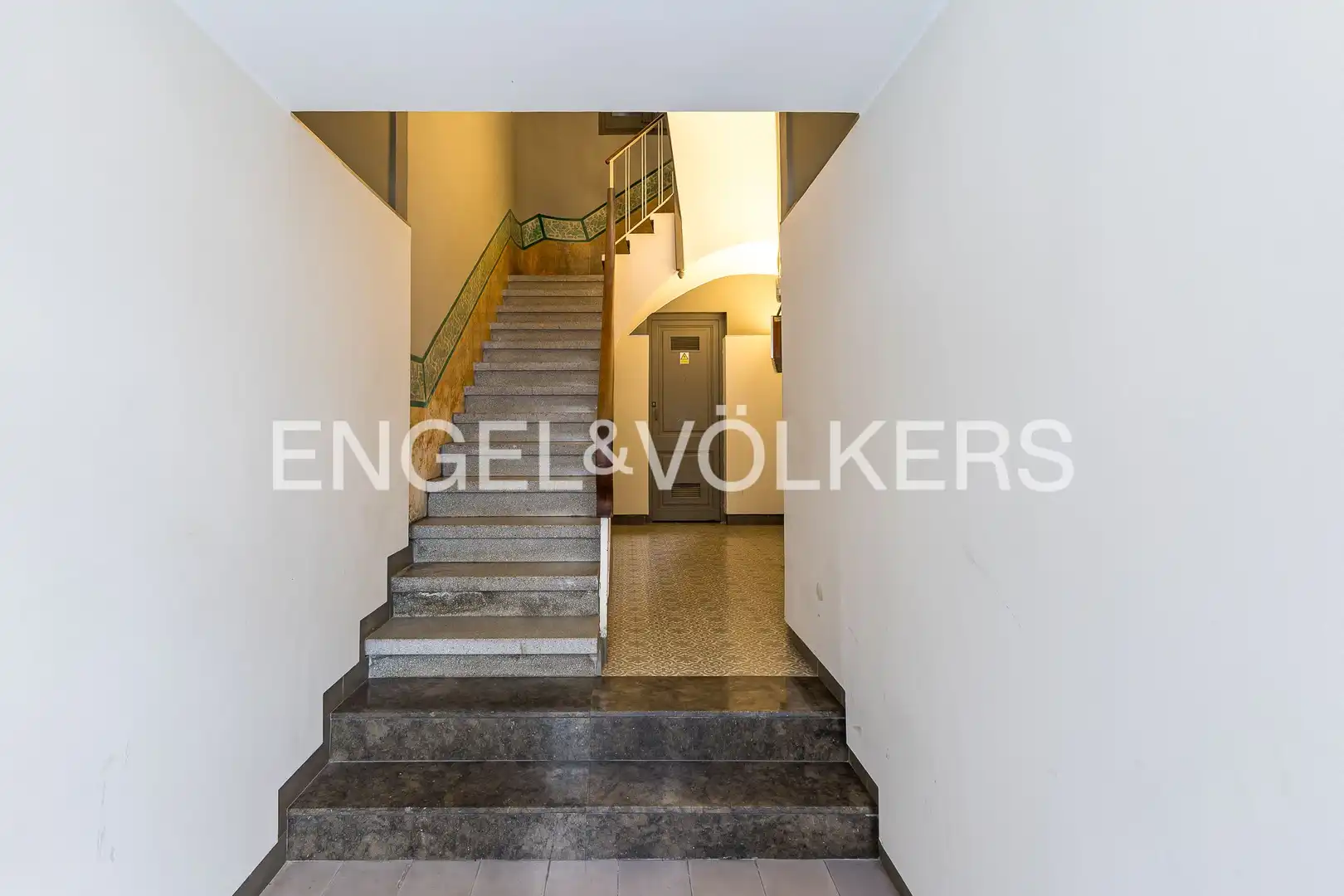 Flat for sale in Barcelona  with Air Conditioner, Heating and Balcony