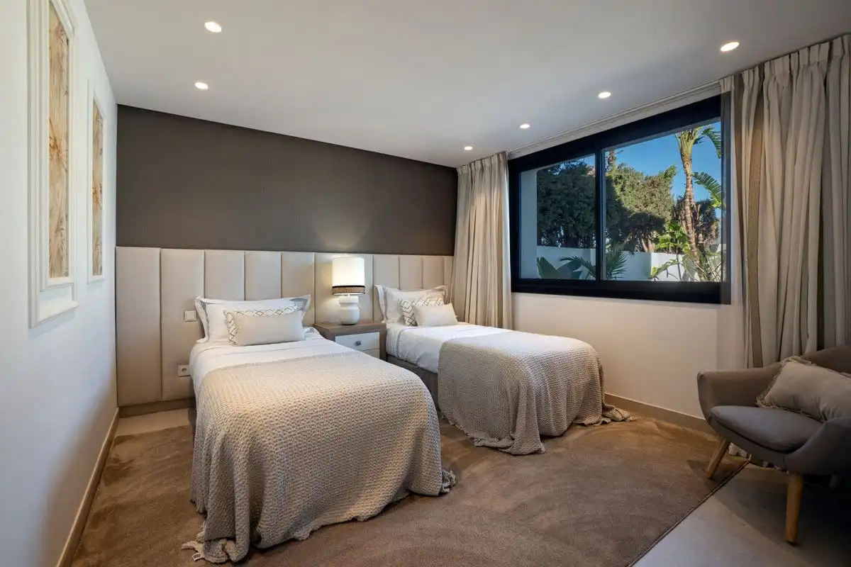 Villa mit Terrasse zum Verkauf in Nueva Andalucía, imagen 19
