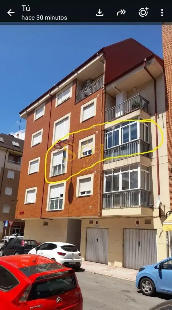 Wohnung zur Miete in Calle León Martín Granizo, La Lastra