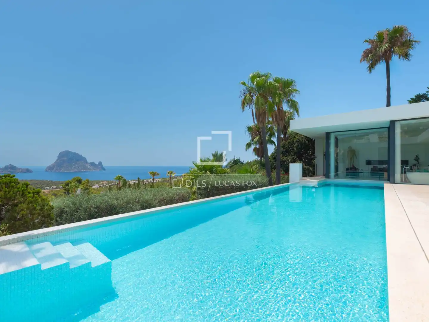 Xalet amb piscina en venda a Cala Vedella-Cala Tarida