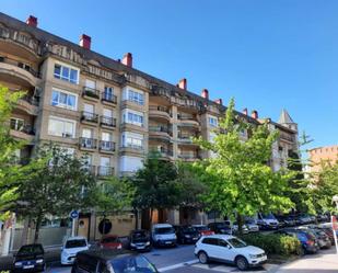 Vista exterior de Pis de lloguer en Donostia - San Sebastián  amb Terrassa i Balcó