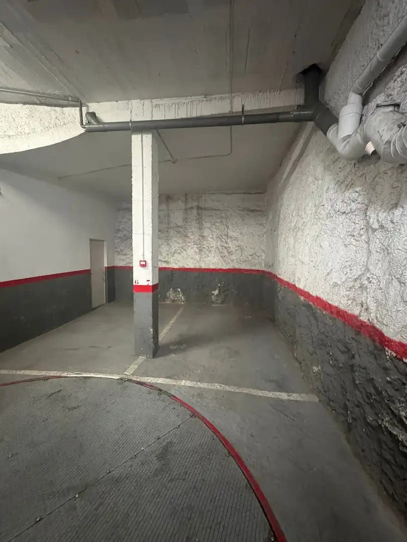 Parkplatz von Garage zur Miete in Barcelona