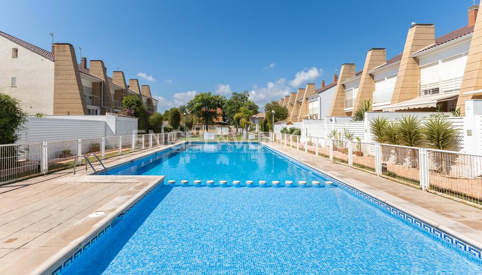 Foto 1 de Casa o xalet de lloguer a Carrer Falcó, Corinto - Almarda, Valencia