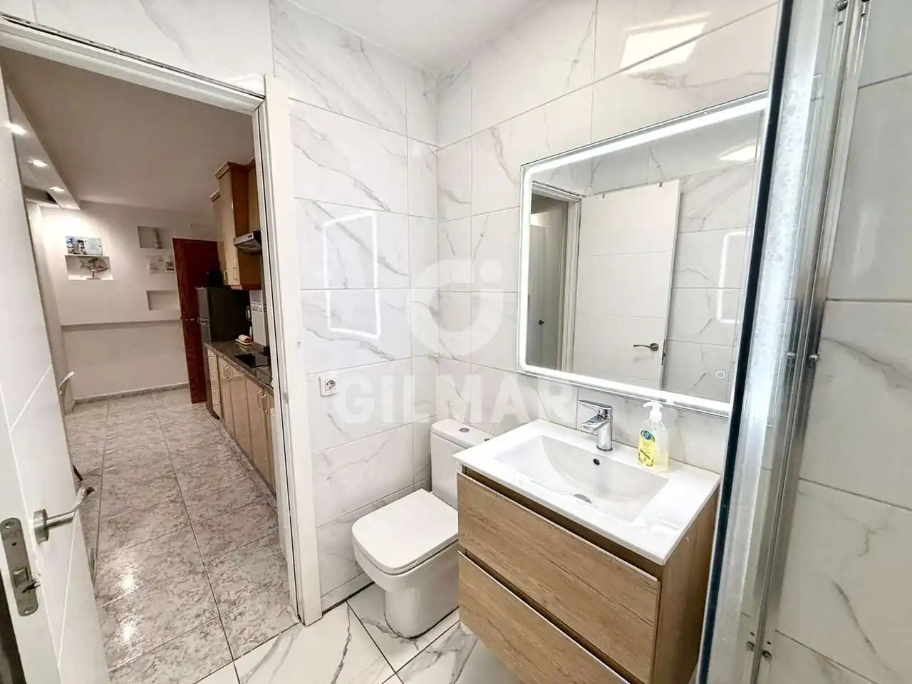 Baño de Piso en venta en Arona con Amueblado