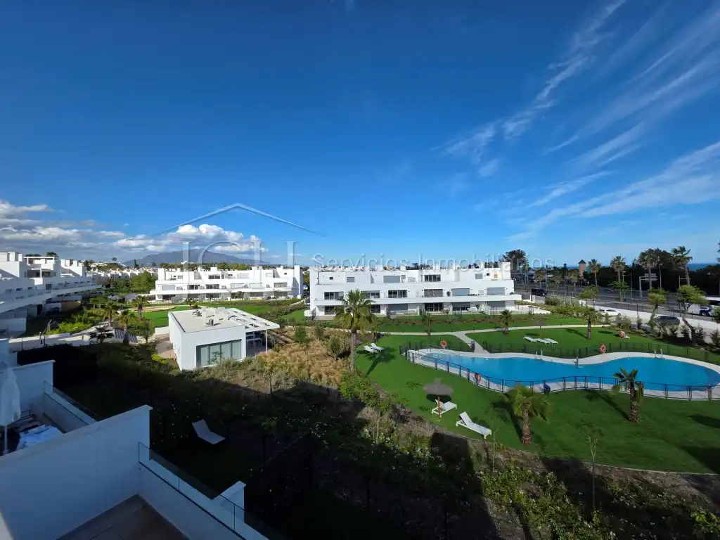 Vista exterior de Ático de alquiler en Estepona con Amueblado