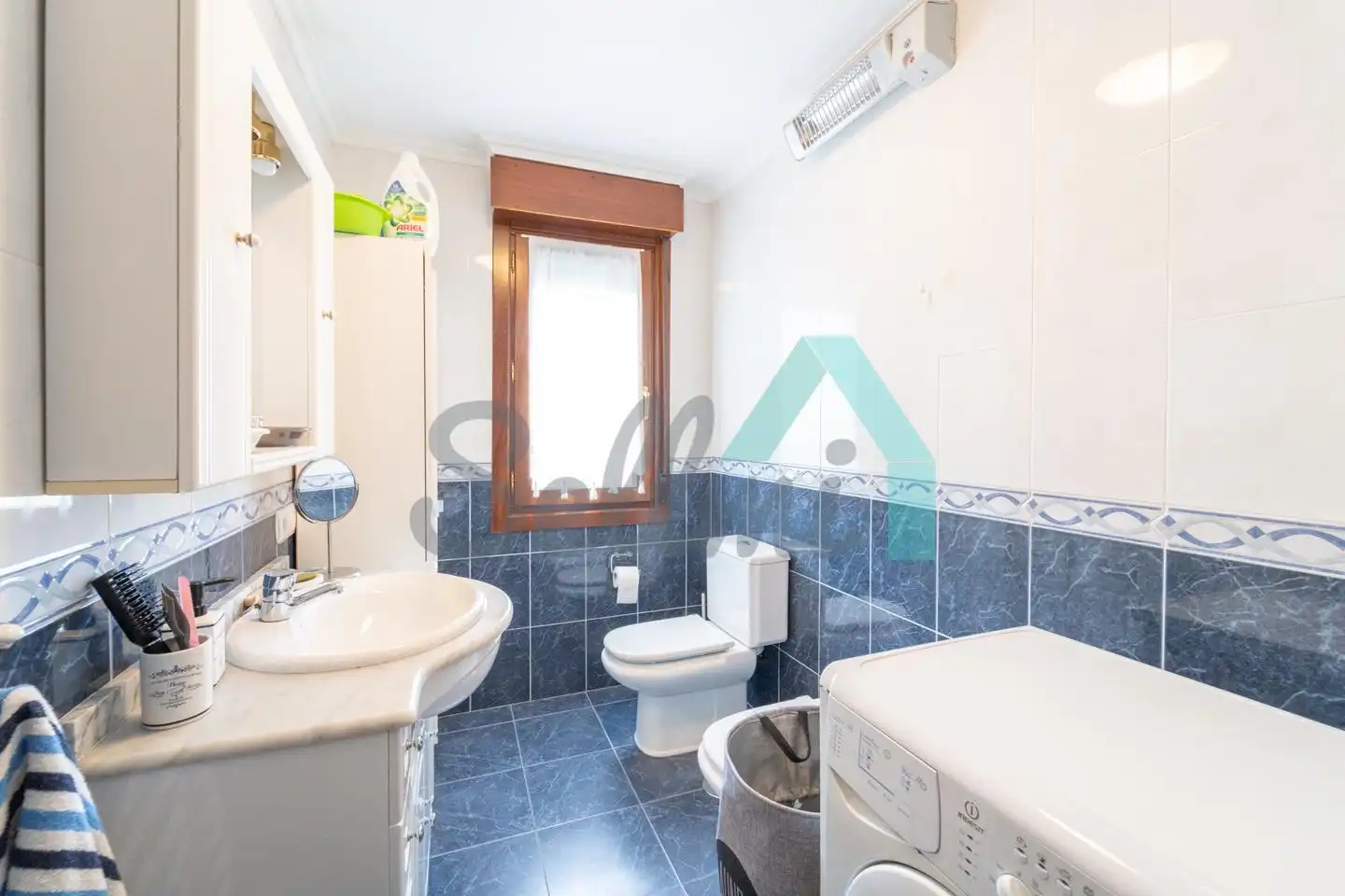 Bathroom of Ground floor for sale in Tapia de Casariego  with Heating, Parquet flooring and Terrace