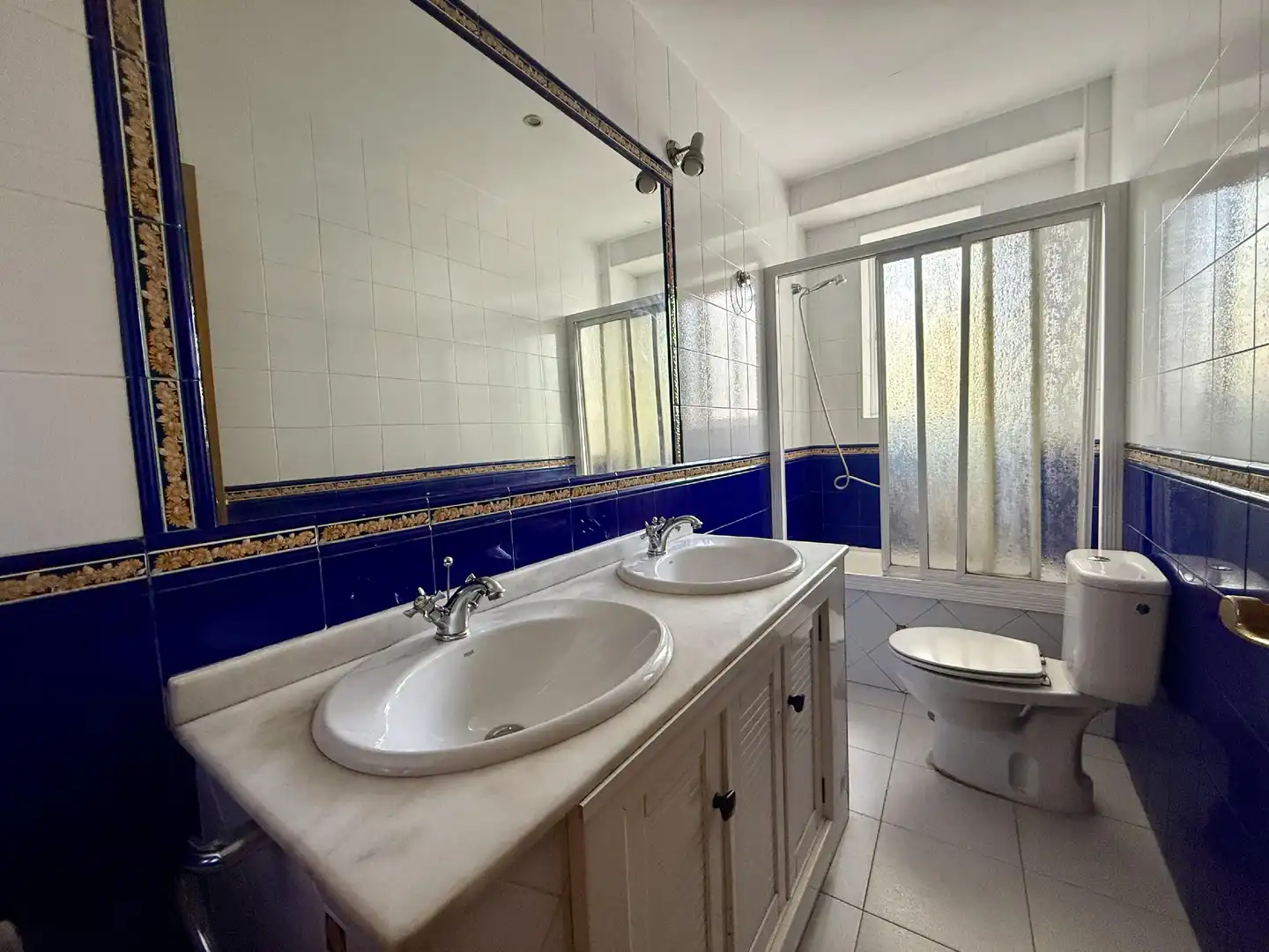Baño de Piso en venta en Plasencia con Aire acondicionado, Calefacción y Parquet