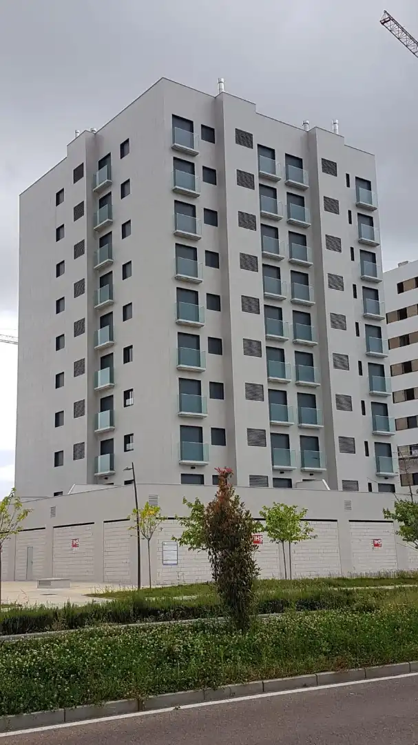 Vista exterior de Piso de alquiler en Badajoz con Aire acondicionado, Calefacción y Amueblado