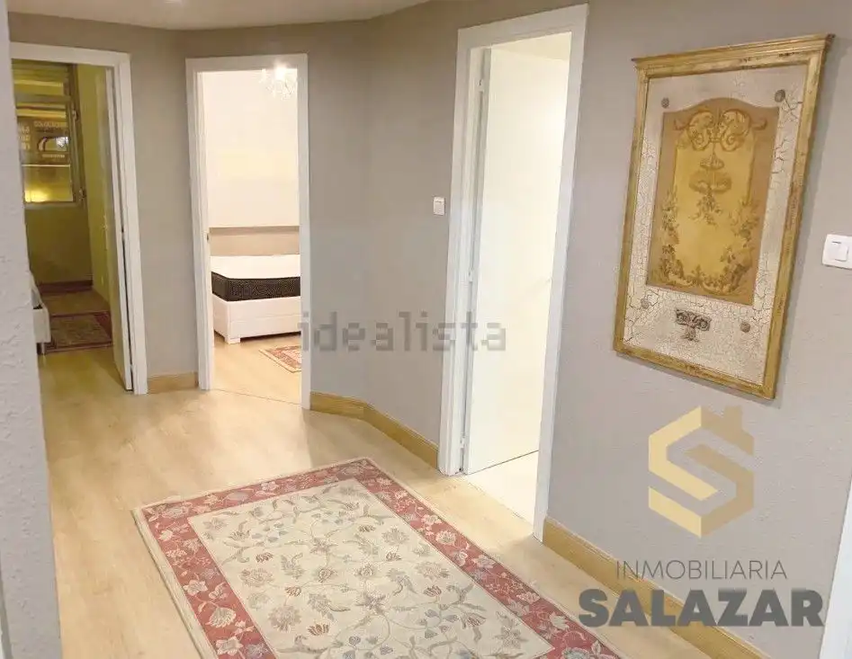 Bedroom of Flat for rent in Bilbao   with Heating and Balcony