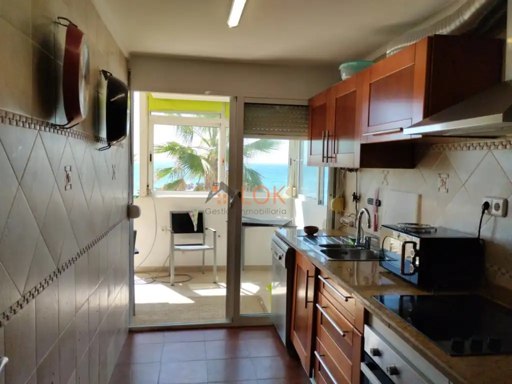 Kitchen of Flat for sale in Benalmádena