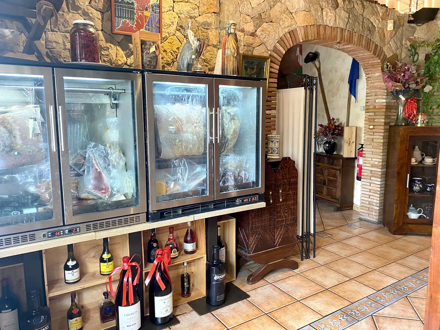 Commercial properties for sale in Botarell  with Air Conditioner, Heating and Terrace