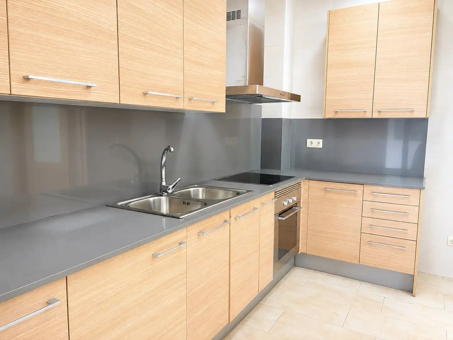 Cocina de Planta baja en venta en Sant Feliu de Guíxols con Calefacción y Terraza