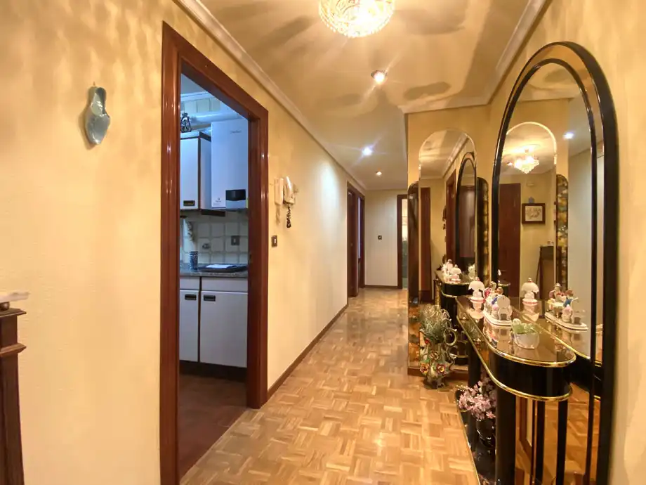Flat for sale in C. DE QUEJANA, Ariznabarra