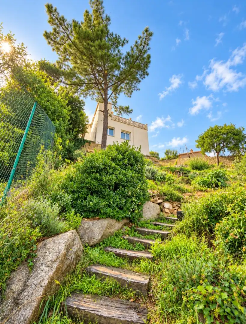 Casa amb jardí en venda a Sant Fost de Campsentelles, imagen 3