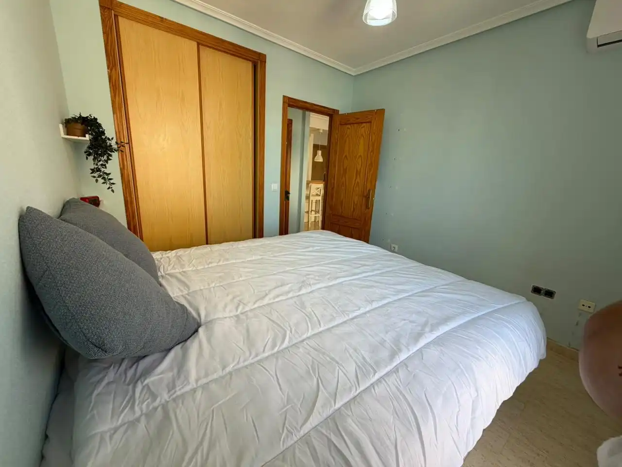 Habitación de Apartamento en venta en La Manga del Mar Menor con Aire acondicionado, Jardín privado y Terraza