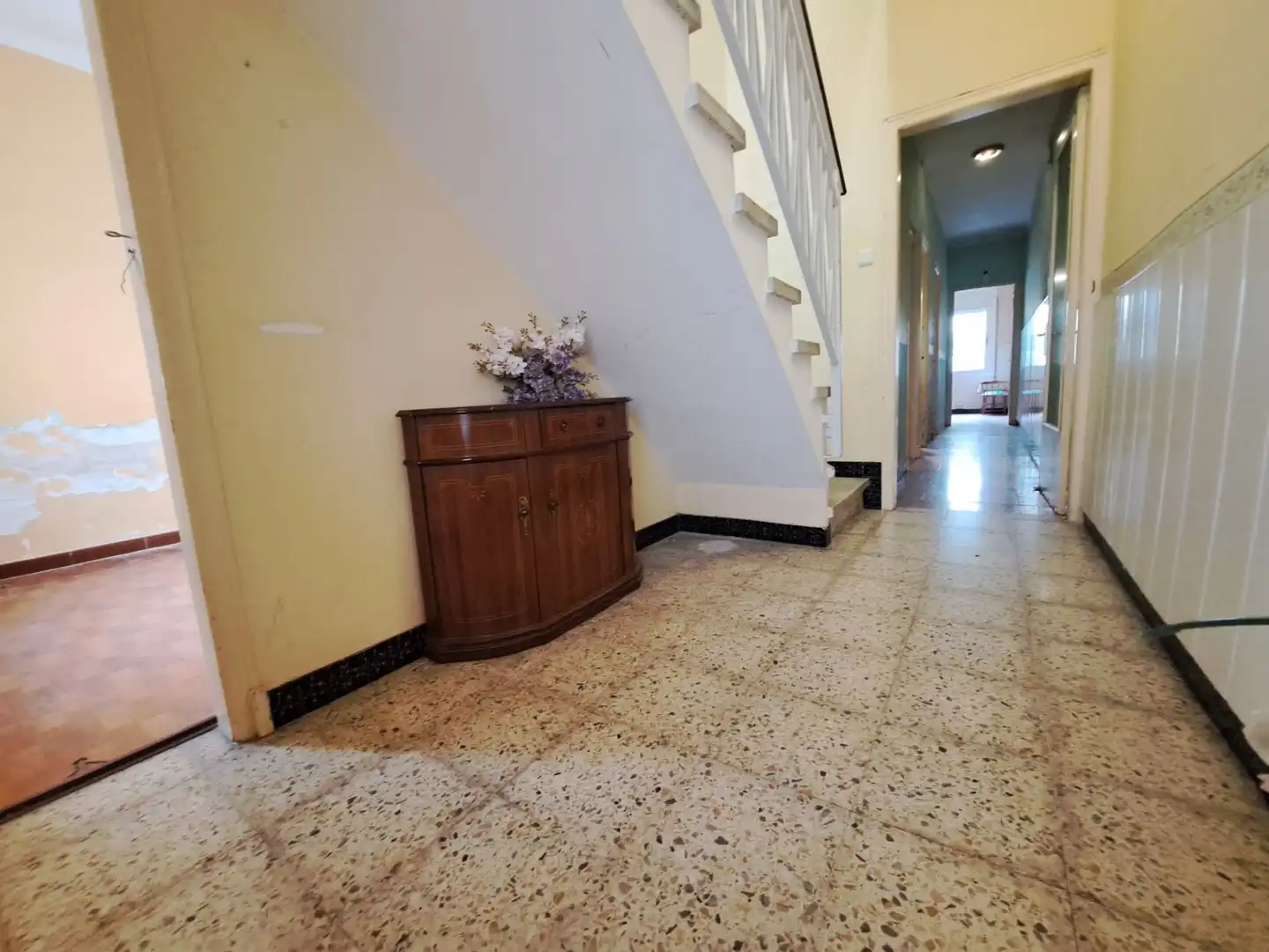 Casa adosada en venta en Rubí con Terraza y Alarma