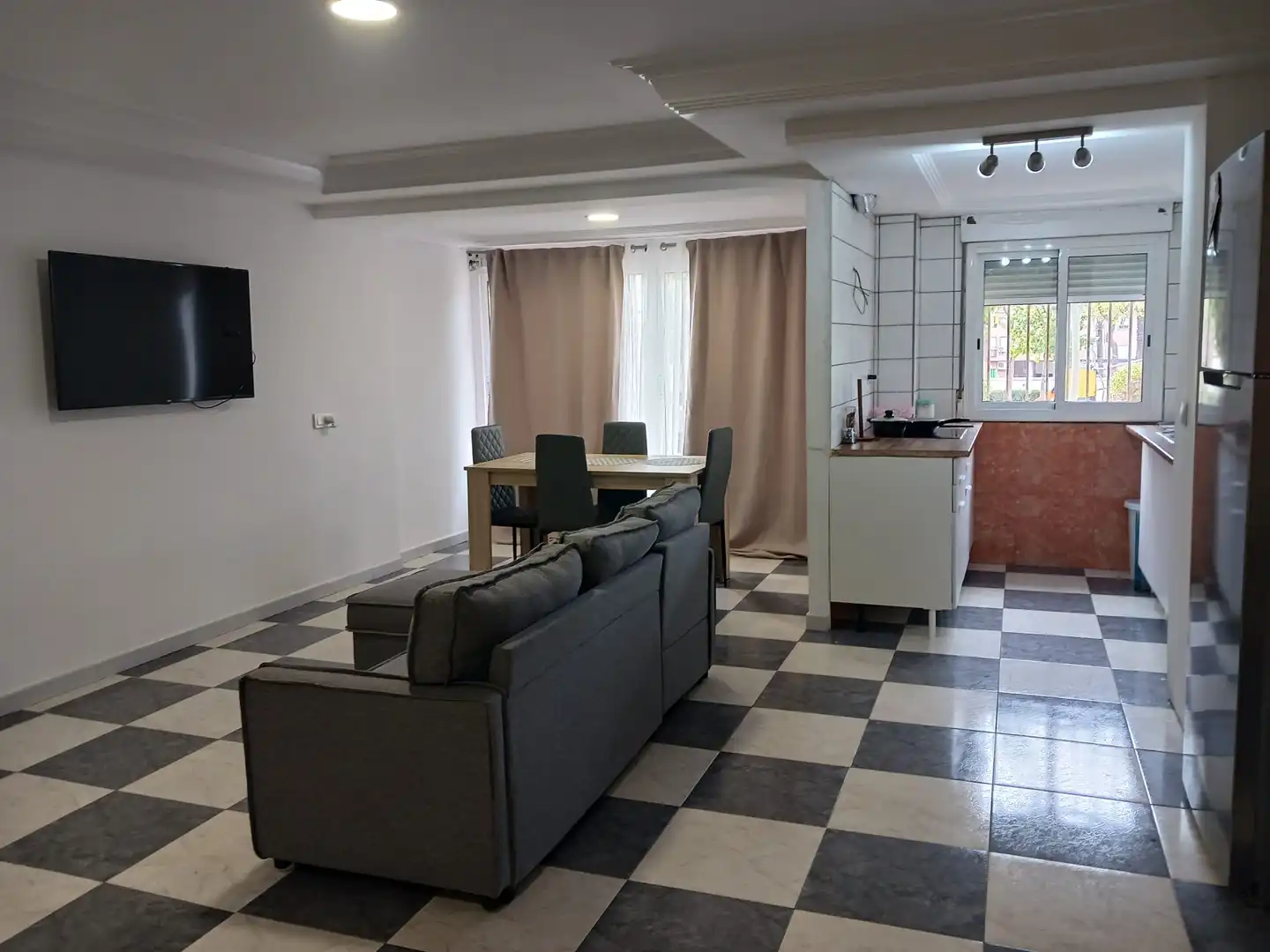 Piso en venta en C/ Profesor Tomás y Valiente, imagen 4