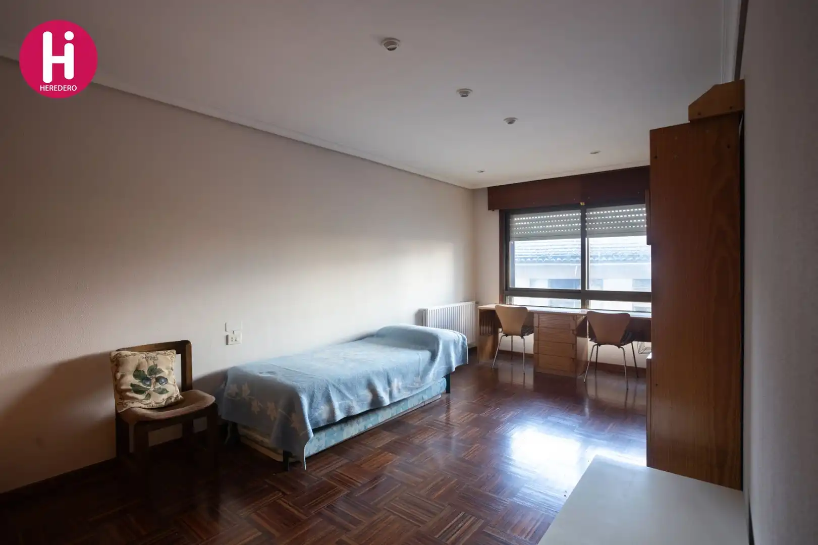 Schlafzimmer von Wohnung zum Verkauf in Vigo  mit Heizung und Abstellraum