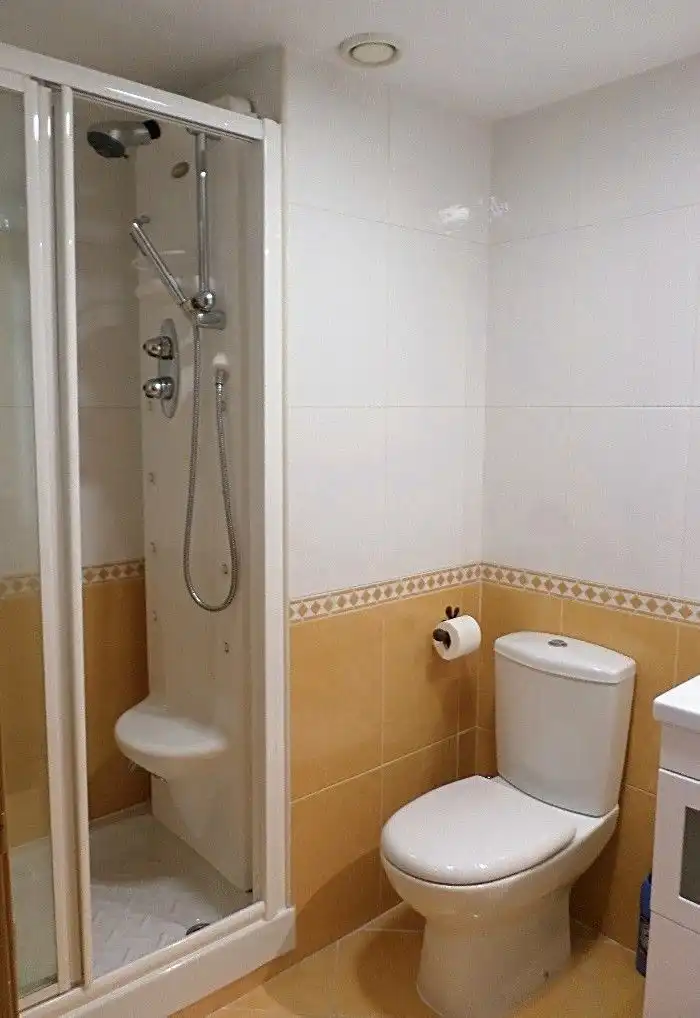 Bany de Pis de lloguer en Pinto amb Aire condicionat, Calefacció i Parquet