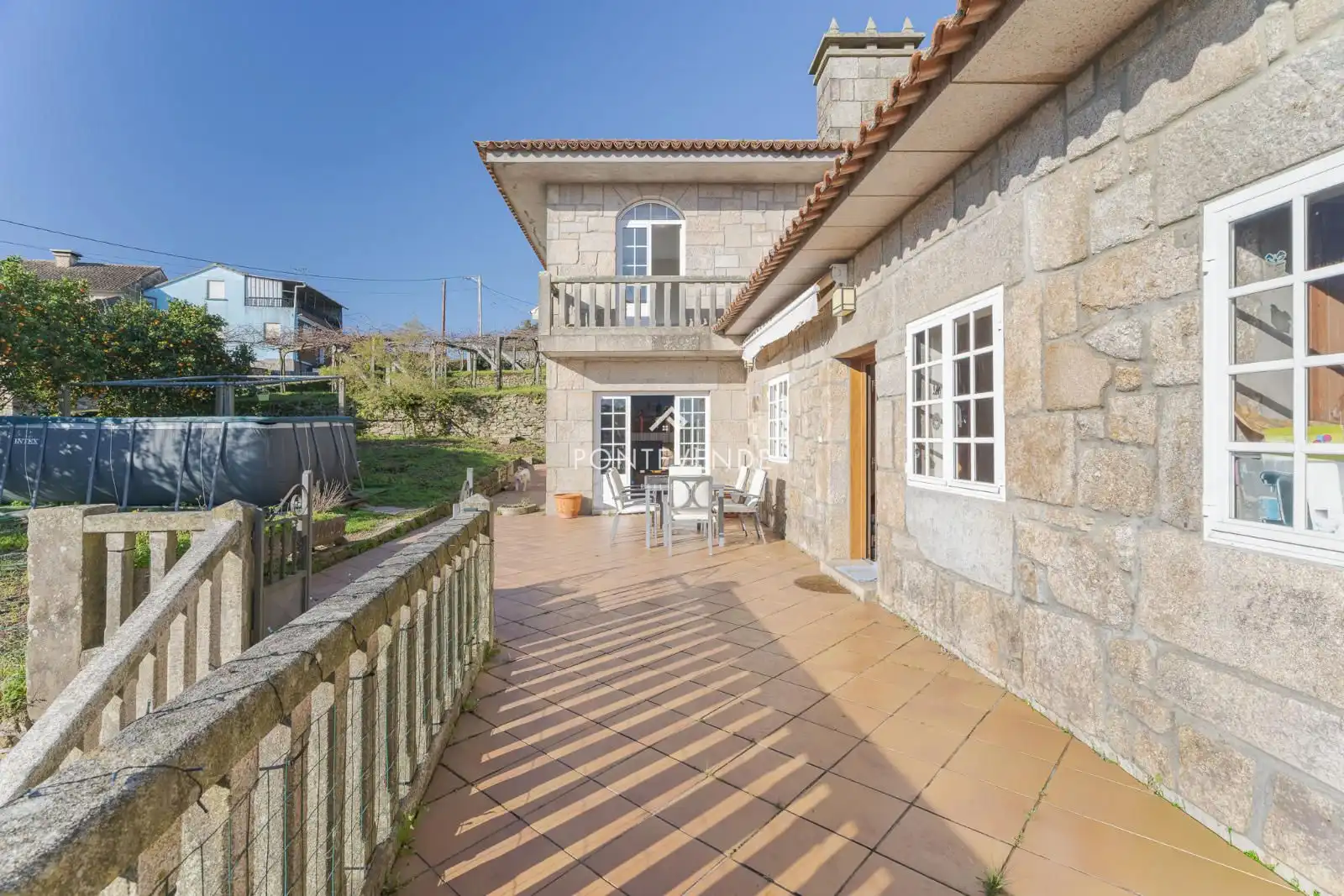 Exterior view of Houses for sale in Vilanova de Arousa  with Heating, Terrace and Swimming Pool