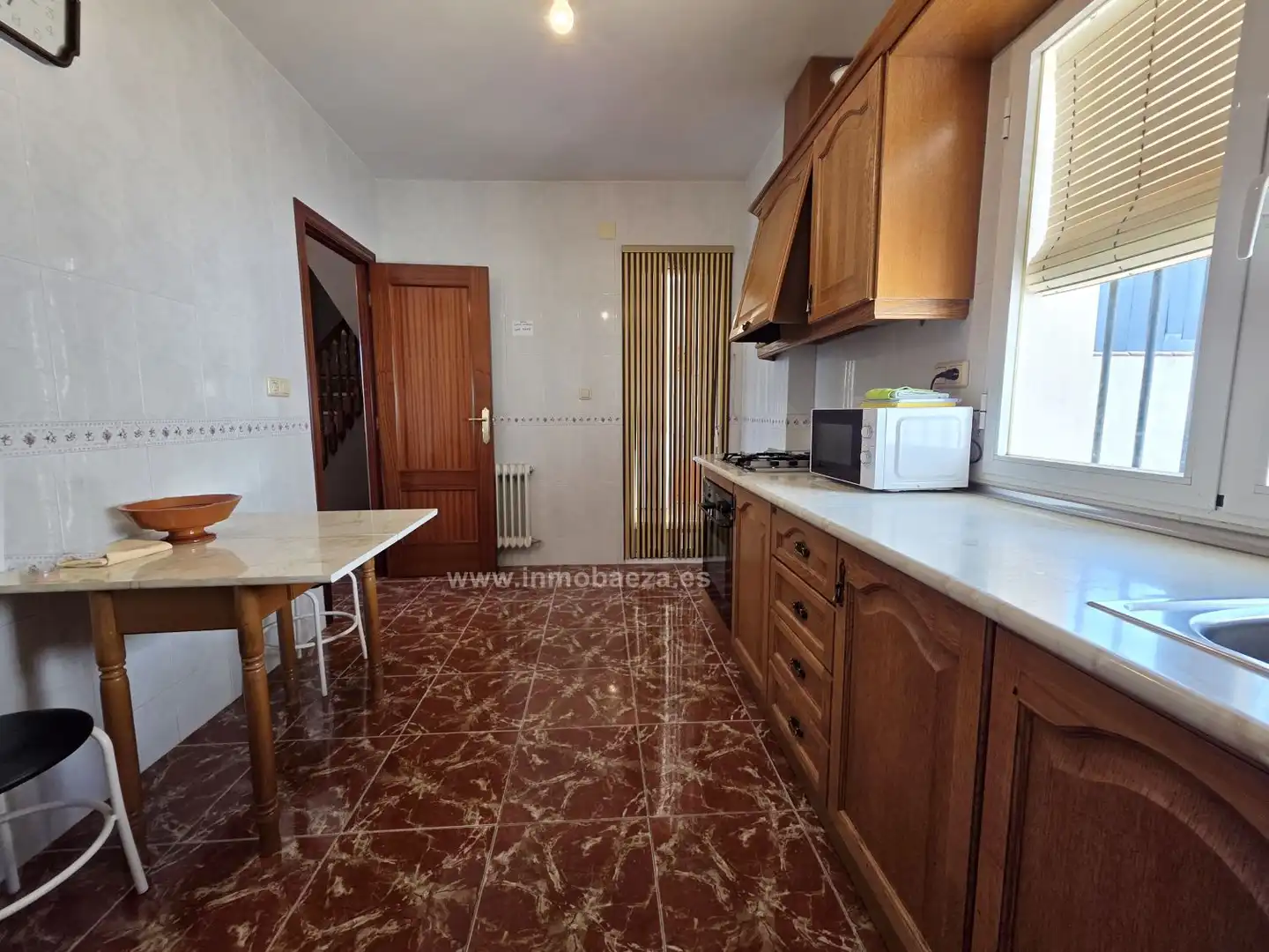 Kitchen of Houses for rent in Baeza  with Terrace, Furnished and Balcony