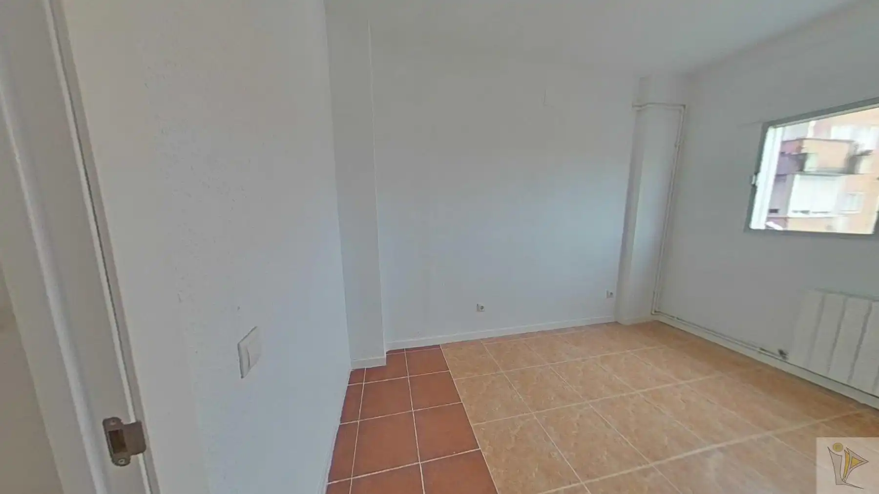 Piso en venta en CL BESOLLA , Abrantes