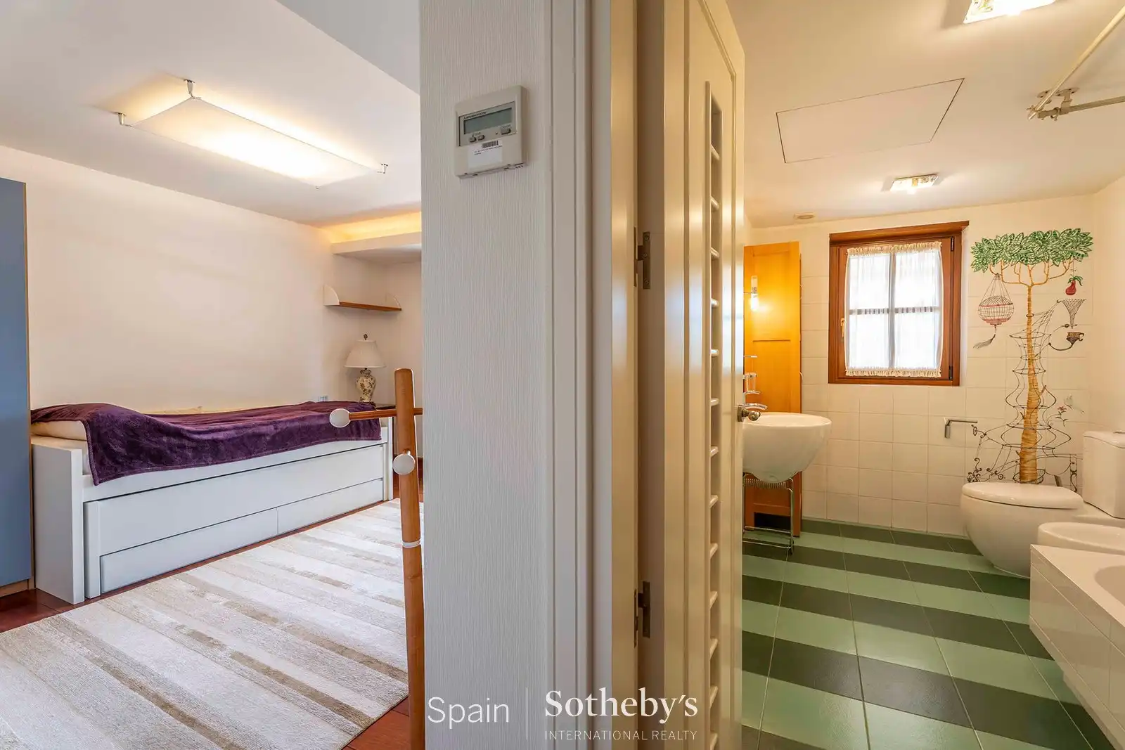 Baño de Casa o chalet en venta en Madrid con Aire acondicionado, Calefacción y Jardín privado