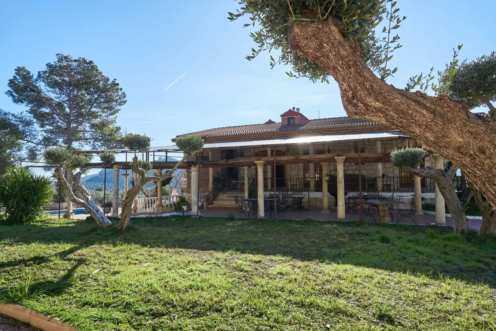 Vista exterior de Finca rústica en venda en Jaén amb Aire condicionat, Calefacció i Jardí privat