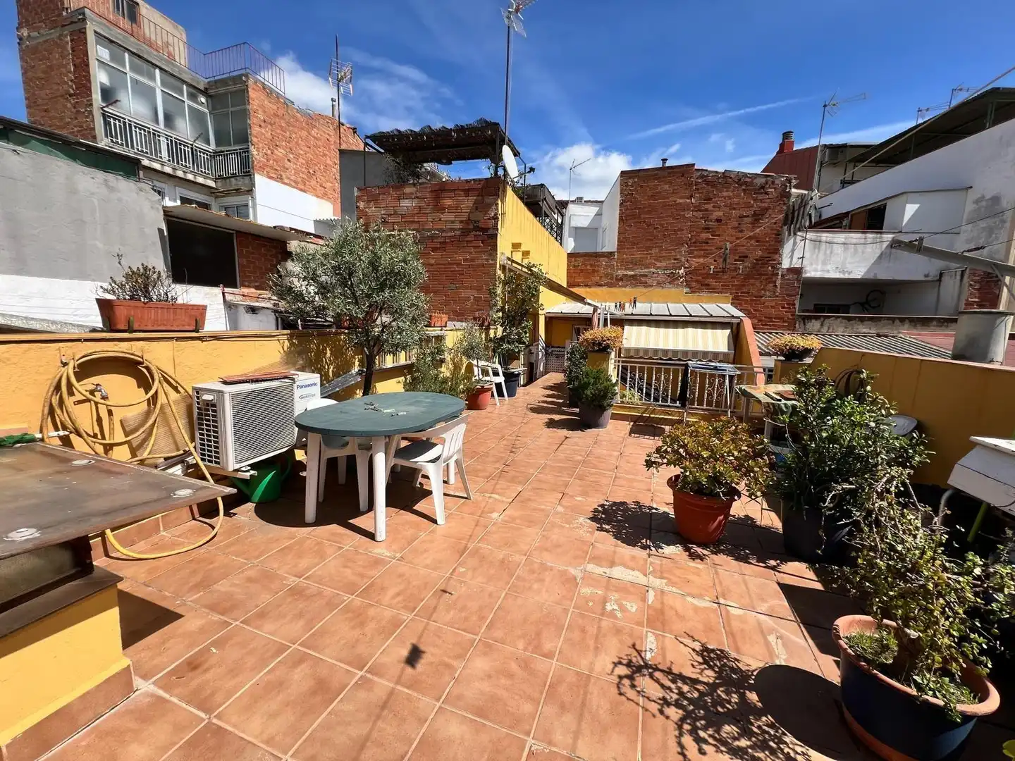 Terrassa de Casa o xalet en venda en Sabadell amb Aire condicionat, Calefacció i Jardí privat