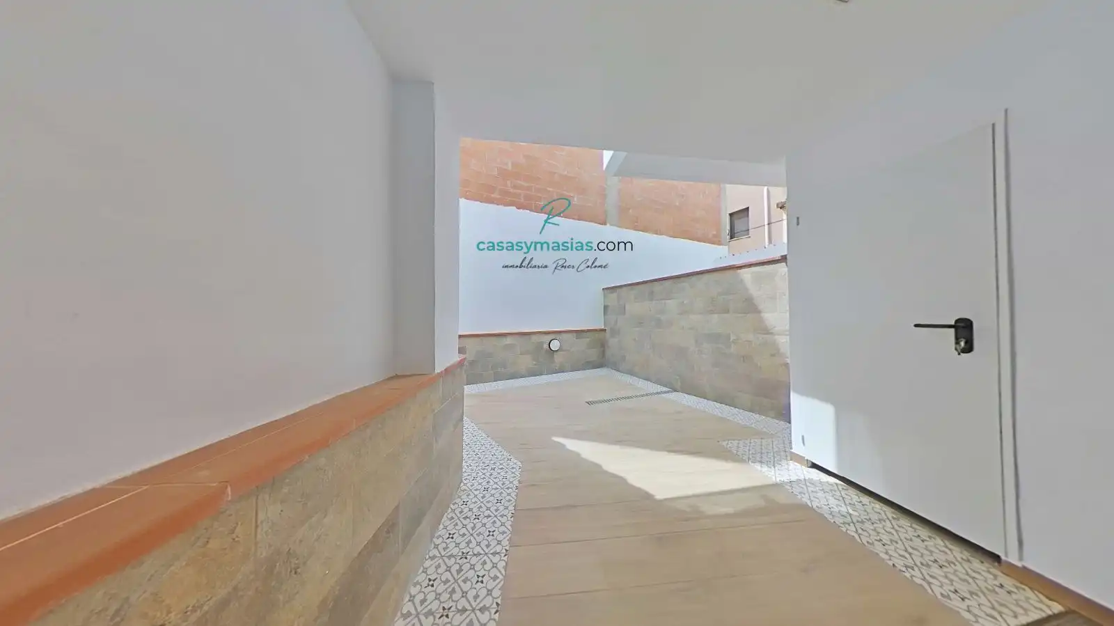 Einfamilien-Reihenhaus zur Miete in Sant Cugat Sesgarrigues mit Klimaanlage, Heizung und Privatgarten