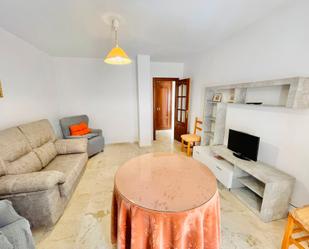 Living room of Flat to rent in  Granada Capital  with Air Conditioner, Heating and Furnished