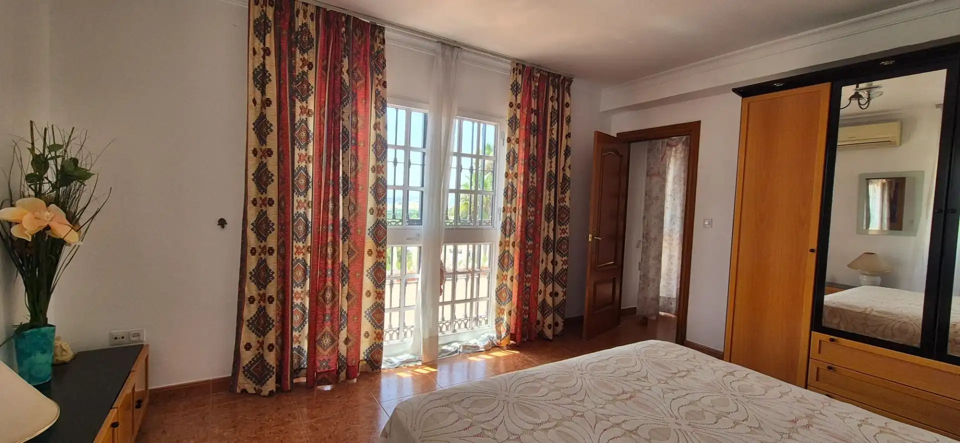Habitación de Casa o chalet en venta en Málaga con Aire acondicionado, Jardín privado y Terraza