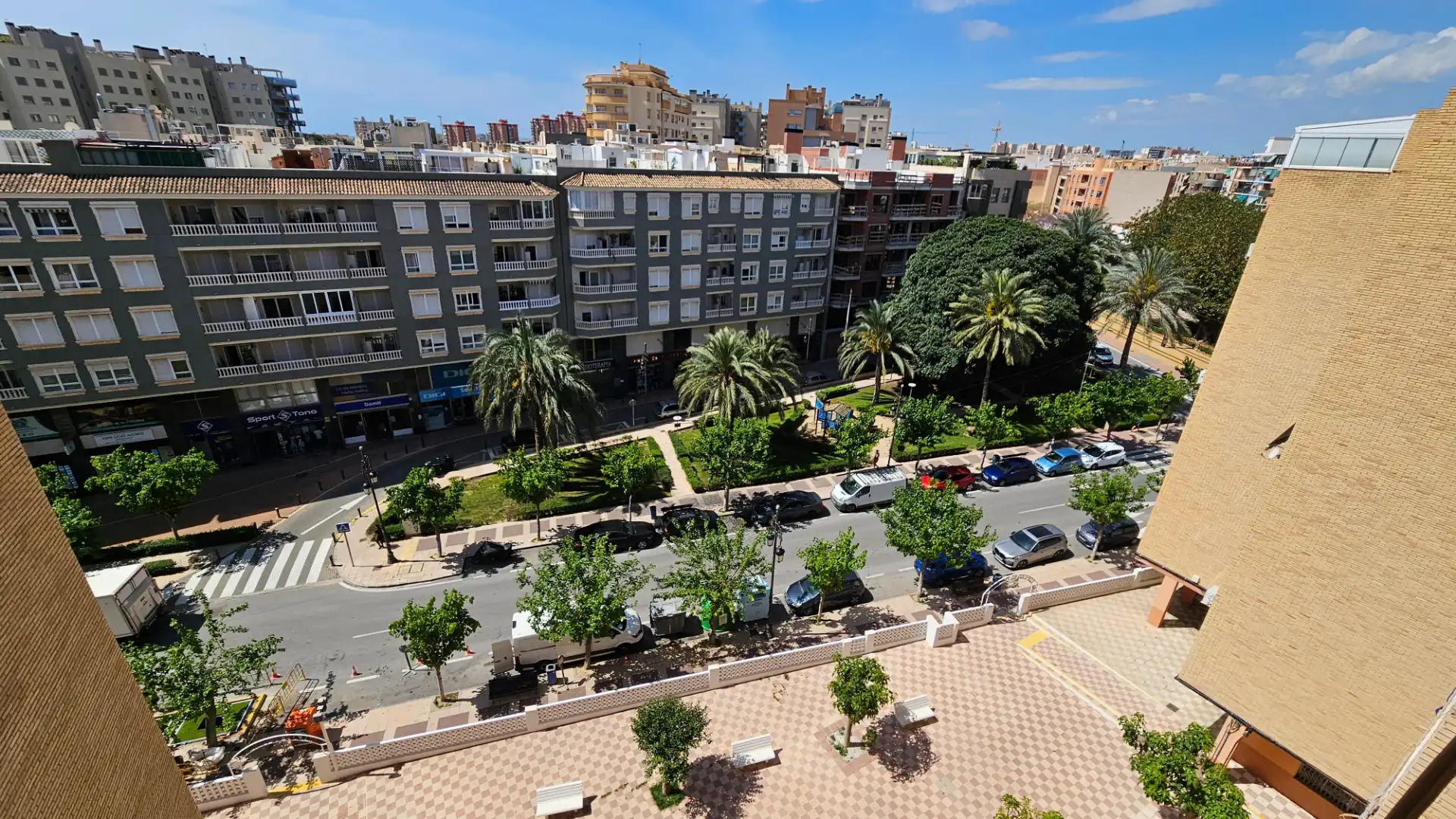 Vista exterior de Piso en venta en El Campello con Aire acondicionado, Calefacción y Parquet