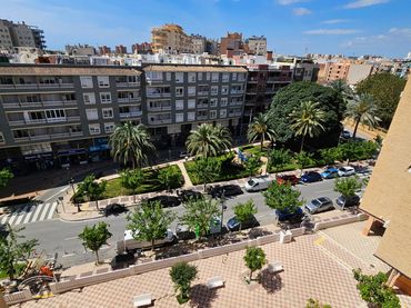 Pis amb balcó en venda a Avinguda del Carrer de la Mar