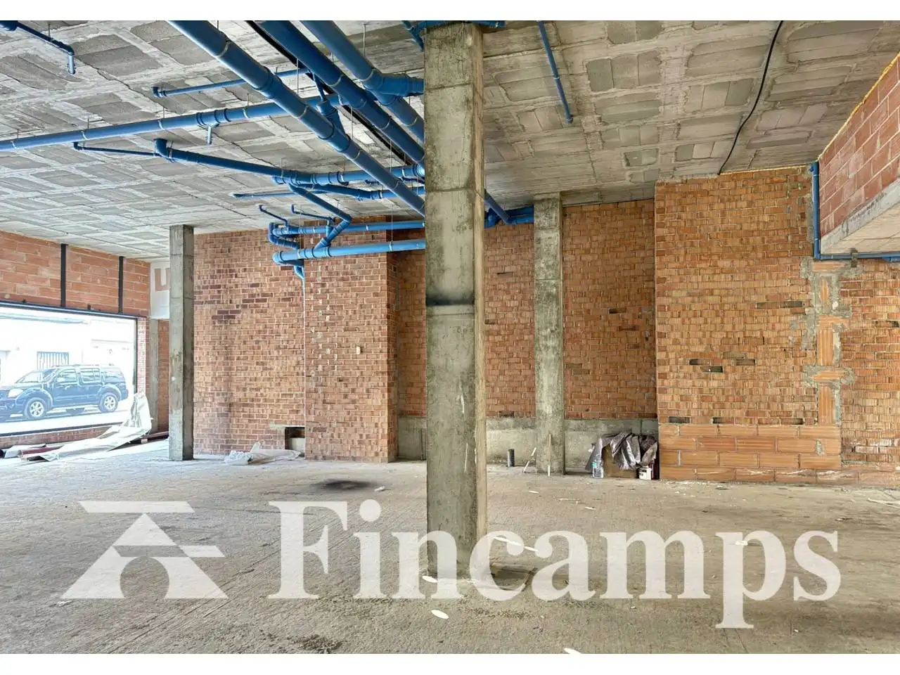 Business premises to rent in Calle Francesc Layret 49, imagen 2