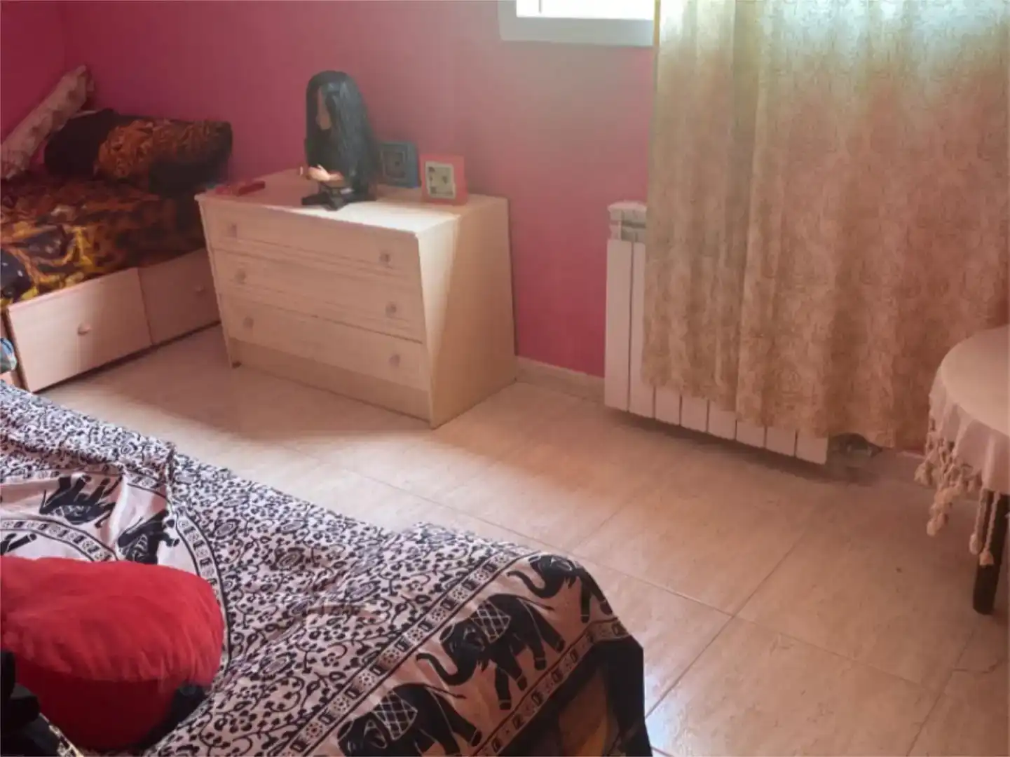 Dormitori de Casa o xalet en venda en Cubelles amb Piscina
