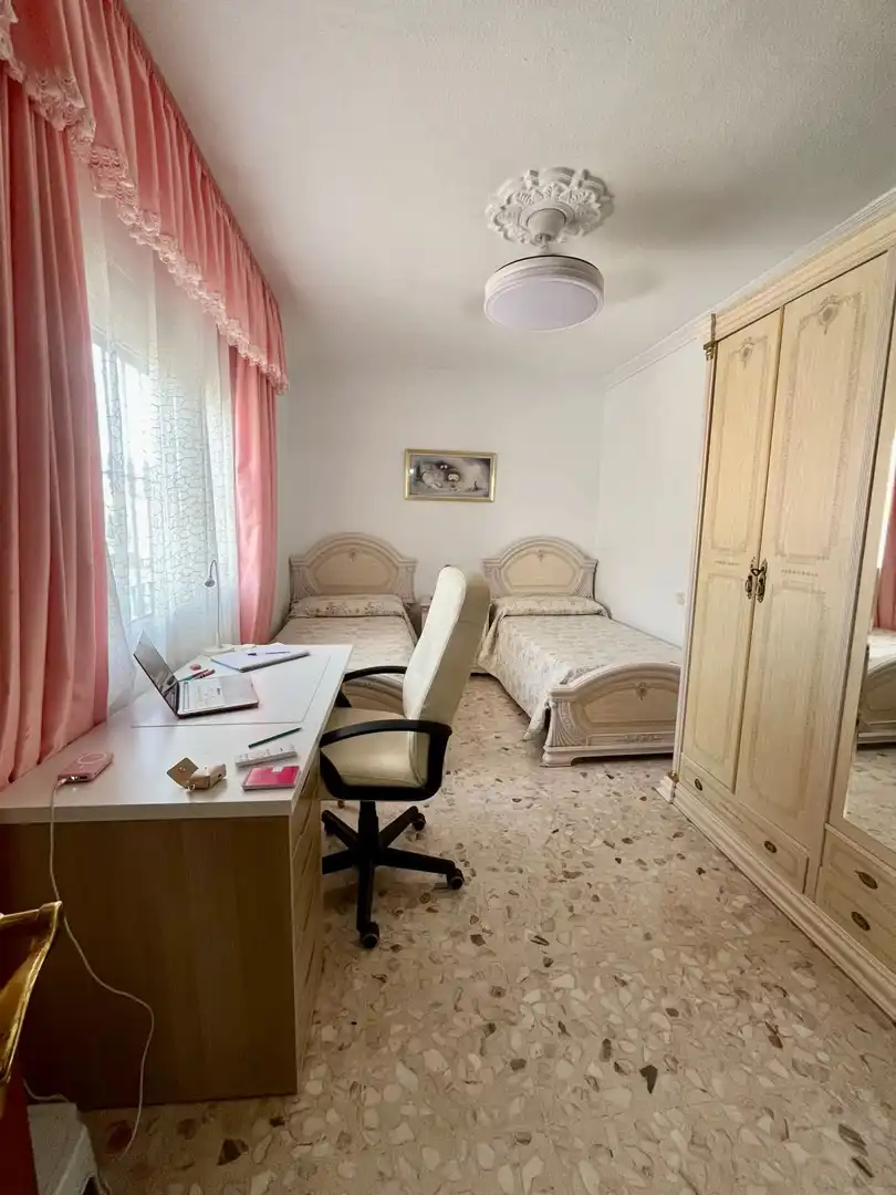 Bedroom of Houses for sale in Castilleja de la Cuesta  with Air Conditioner, Heating and Terrace
