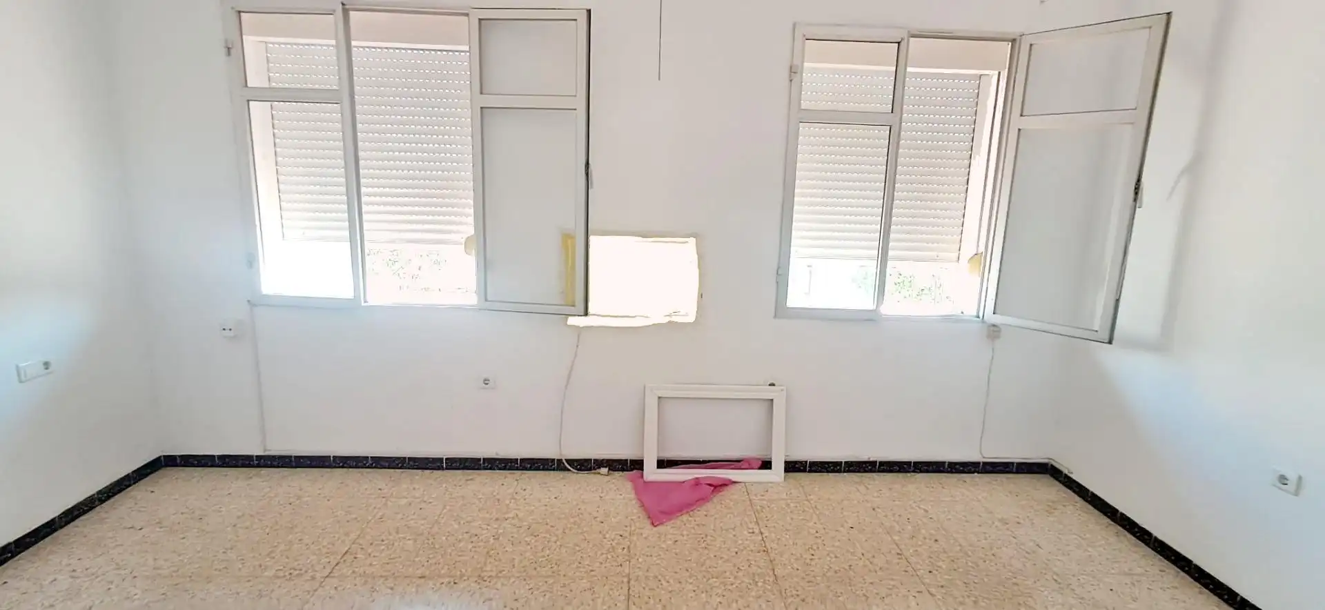 Habitación de Piso en venta en Utrera con Balcón