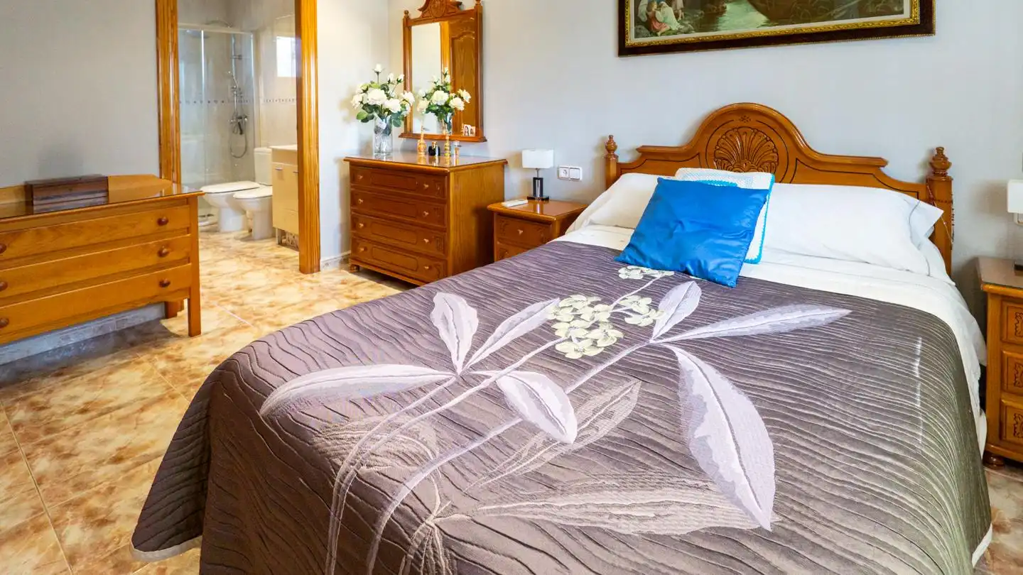 Habitación de Casa o chalet en venta en Crevillent con Aire acondicionado, Jardín privado y Terraza