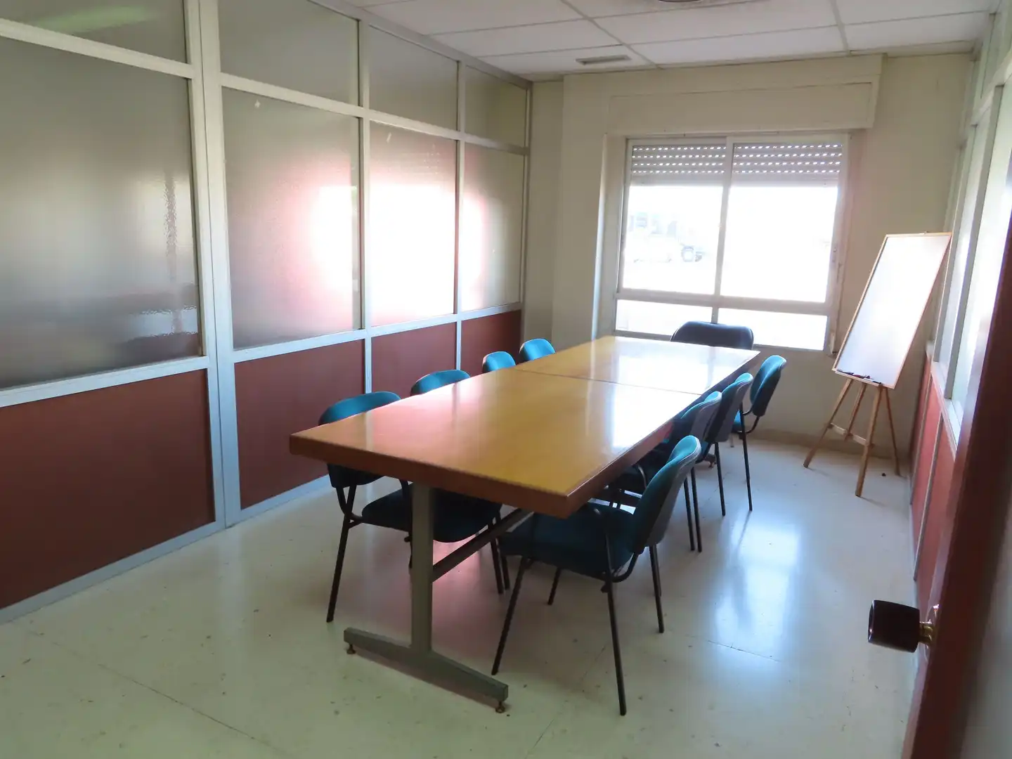 Büro zur Miete in Cartagena mit Klimaanlage und Möbliert