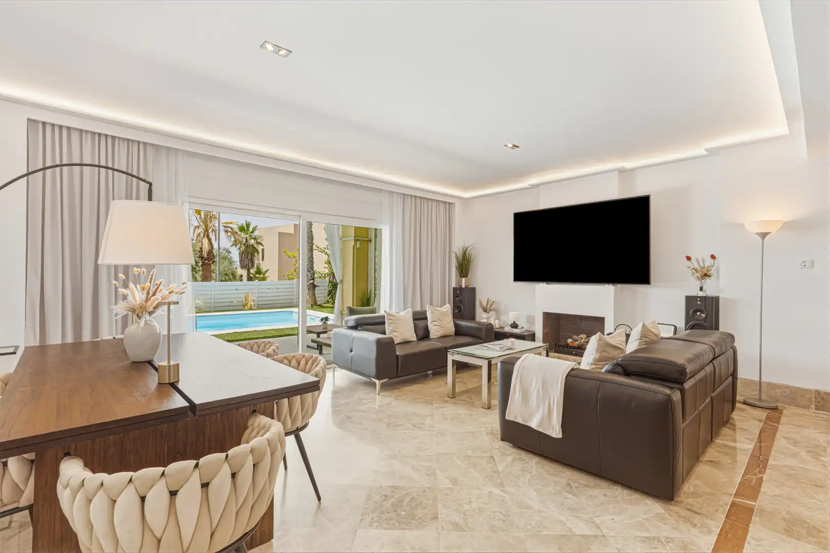 House with terrace for sale in Elviria - Cabopino, imagen 2