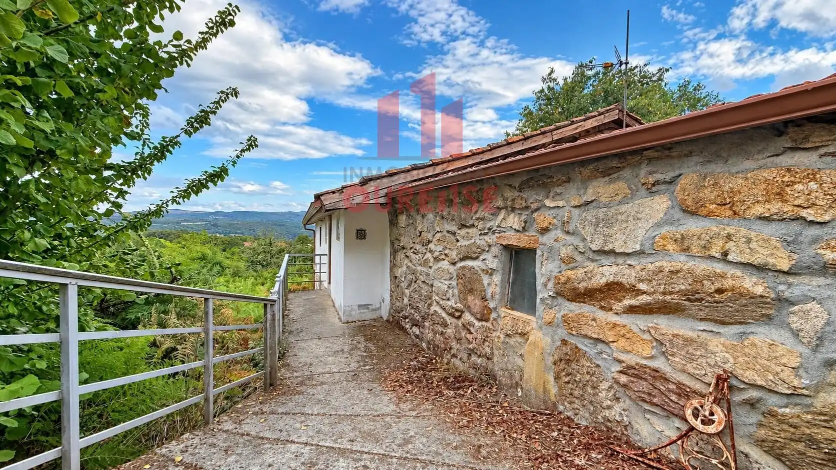 Exterior view of Houses for sale in Ramirás, Ourense