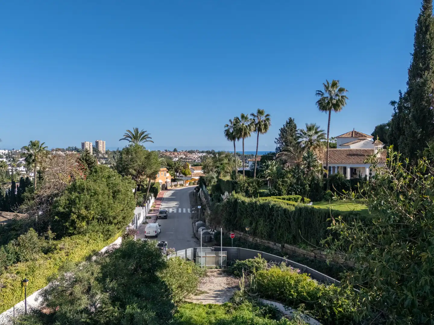 Vista exterior de Casa o chalet en venta en Nueva Andalucía