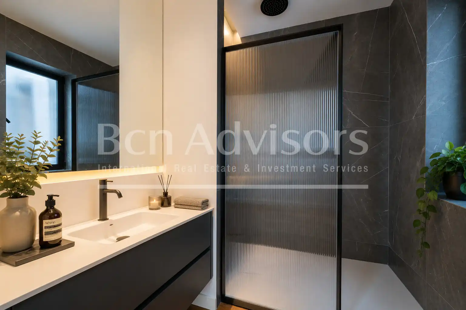 Piso con terraza en venta en Carrer dels Mirallers, imagen 23