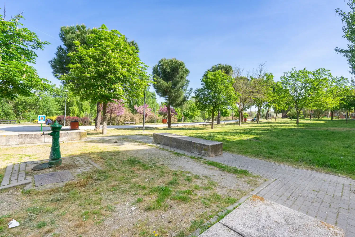 Vista exterior de Piso en venta en San Sebastián de los Reyes con Calefacción