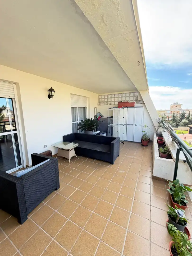 Terraza de Piso en venta en Benalmádena con Calefacción, Terraza y Piscina comunitaria