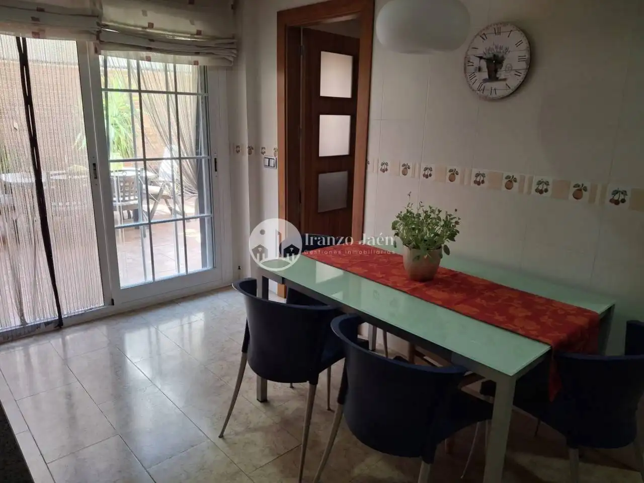 Comedor de Casa o chalet en venta en Jaén con Aire acondicionado, Calefacción y Terraza