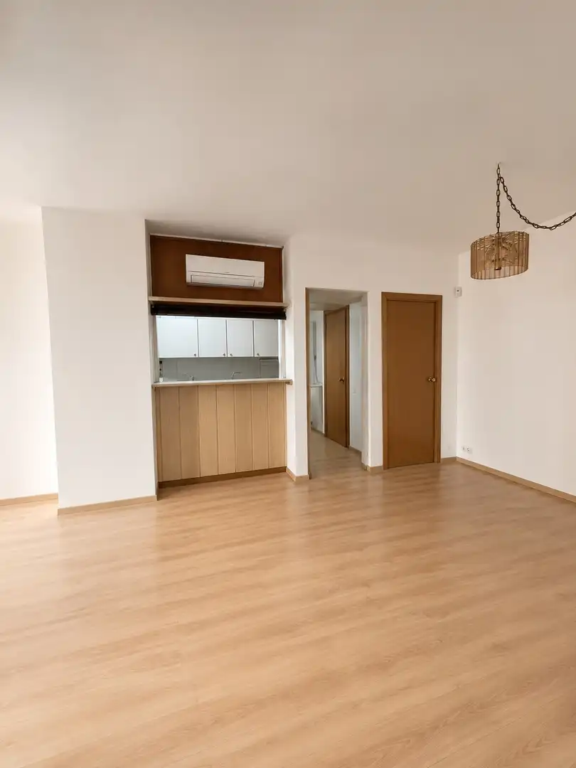Cuina de Pis en venda en Barcelona amb Calefacció, Terrassa i Traster