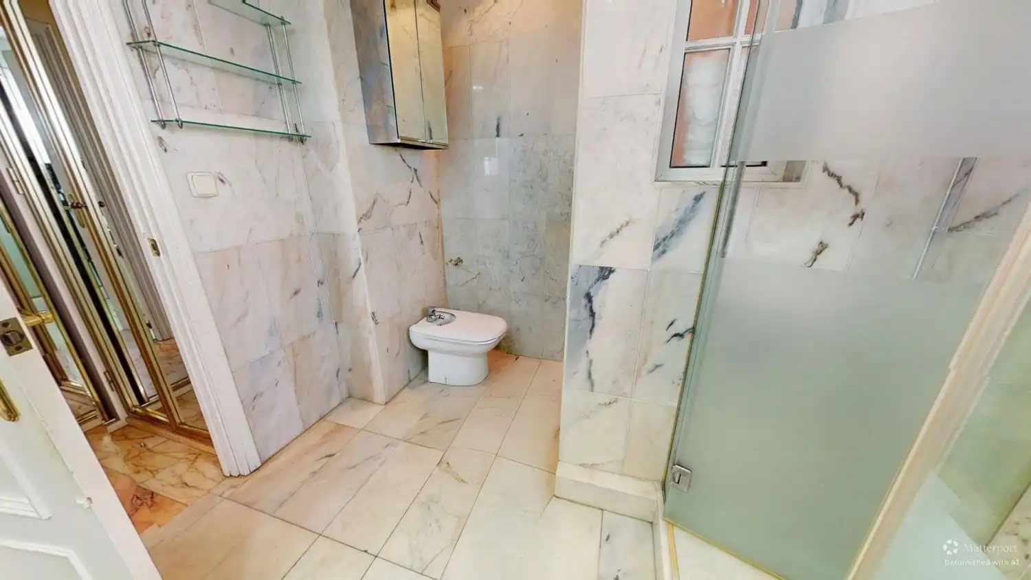 Bathroom of Flat for sale in Sevilla  with Air Conditioner, Heating and Terrace