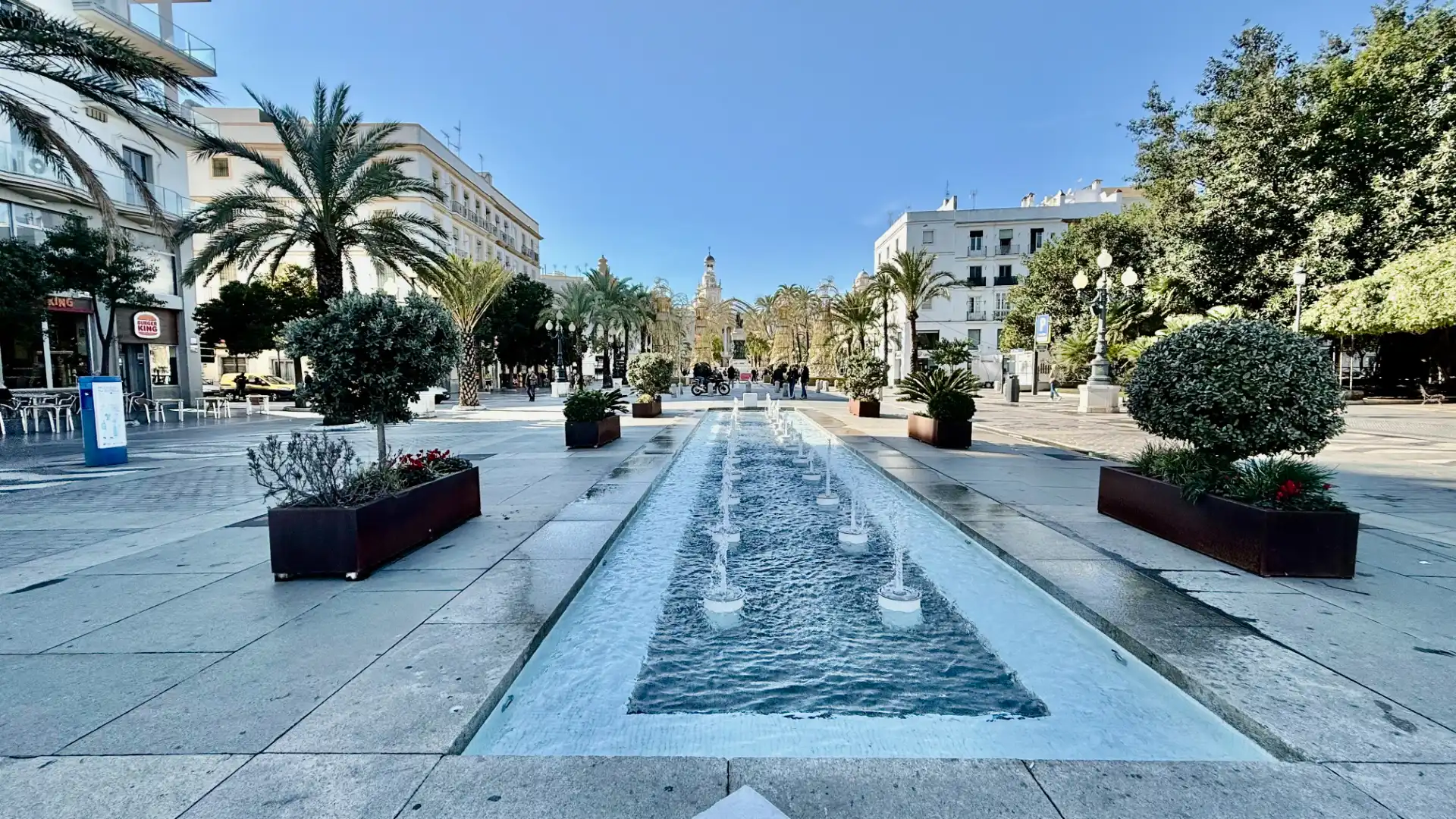 Vista exterior de Local en venta en Cádiz